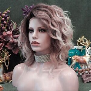 Synthetic WIG BRAND NEW lace attached NWOT short curly wavy imstyle Erica blonde